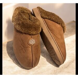 Brown Faux-Fur Snowflake Slippers Size L (9-10)